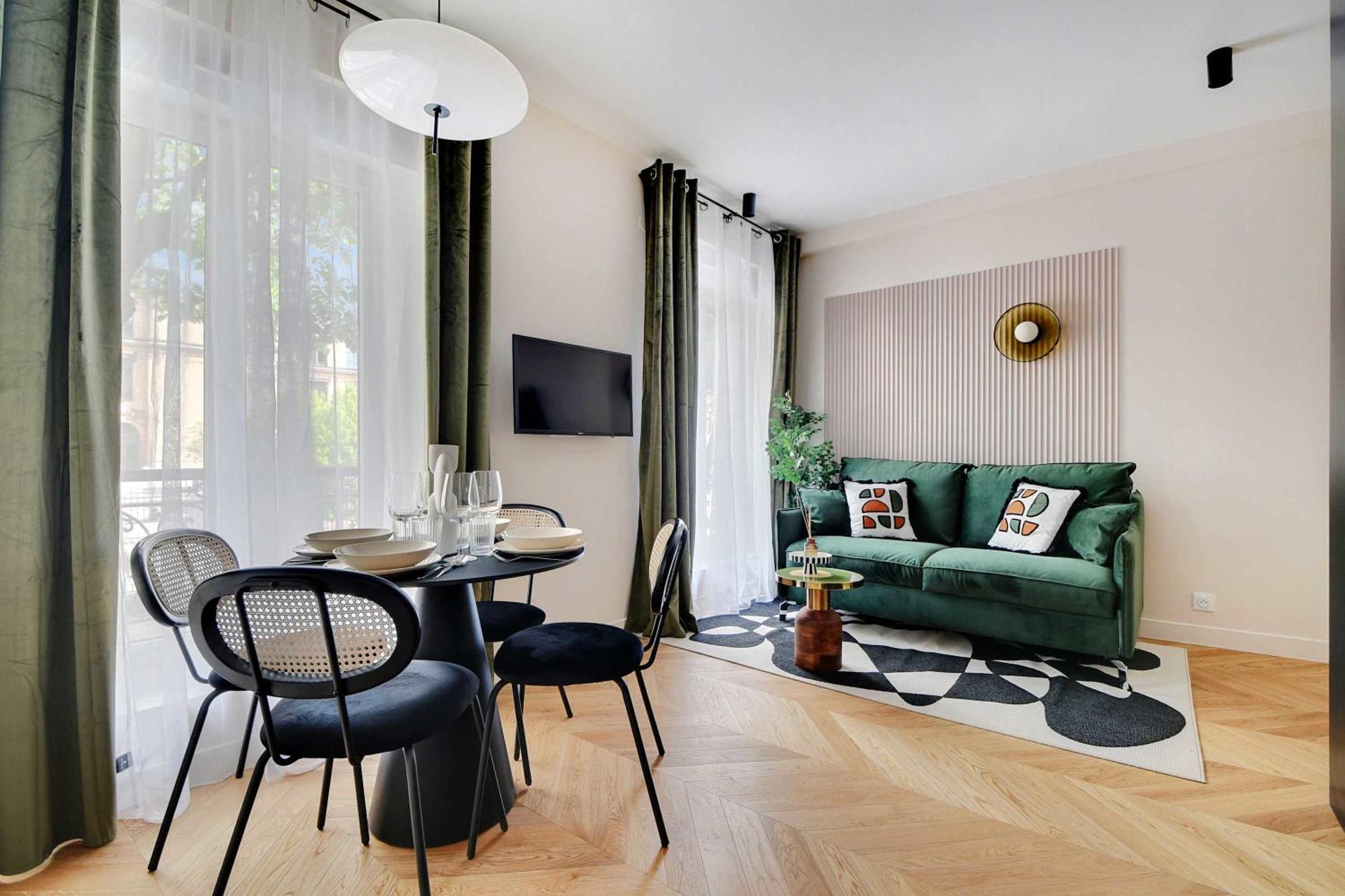 Appartement Entire Near The Eiffel Tower Parijs